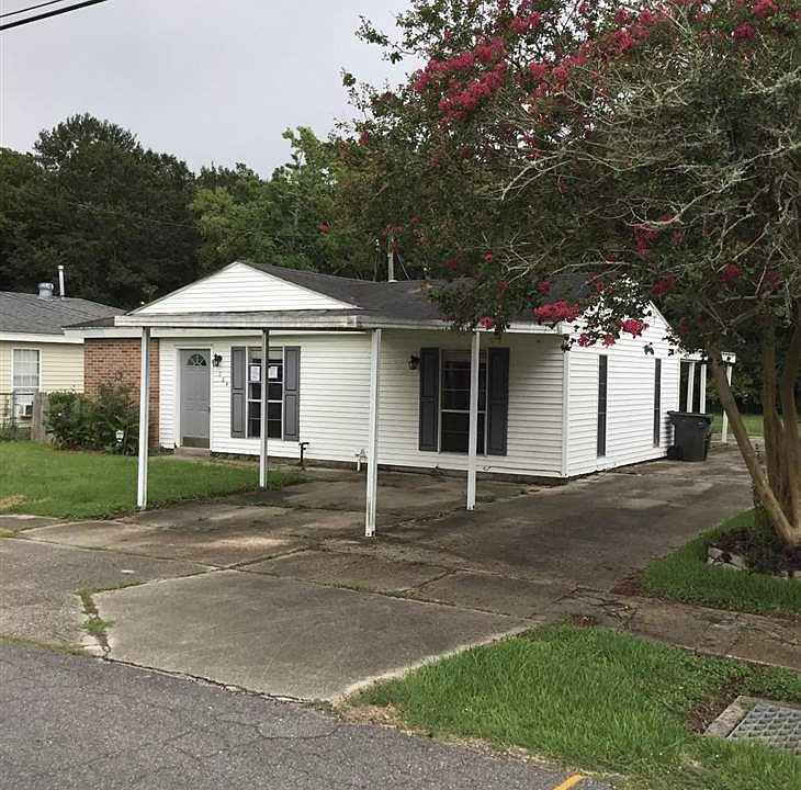 1st image of 204 Hidalgo Dr