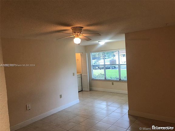 2nd image of 643 Vista Isles Dr