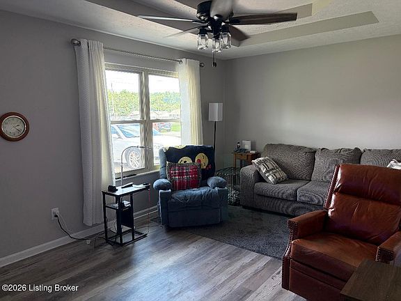 4th image of 439 Big Oaks Dr