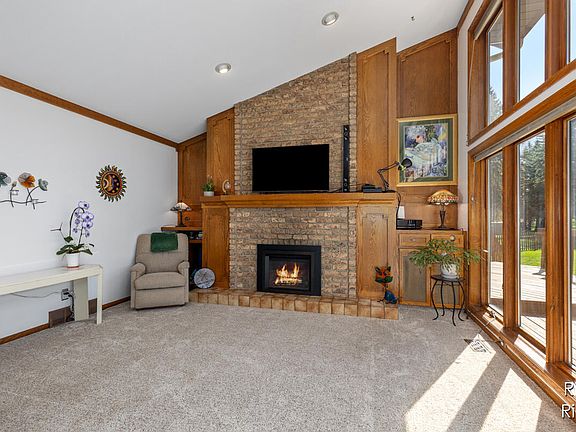 5th image of 4710 Maple Hollow Ct SE