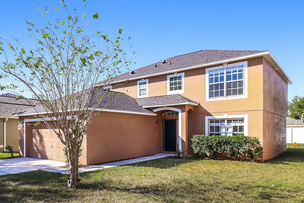 4 bed, 2.5 bath, 2222 sqft, $4,020 — Photo 4