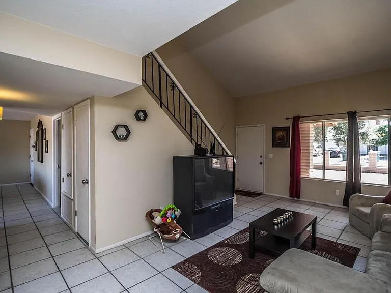 4348 E Maldonado Dr — Photo 6