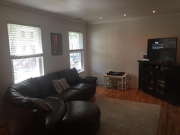 2nd image of 354 1st St