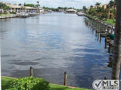 STUNNING, FABULOUS direct access canal, over  200 feet across, 3 minutes to the river!!