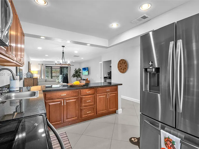 7956 Eastlake Dr #F — Photo 13