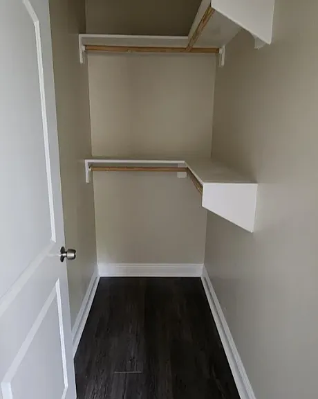 Master Bedroom - Closet
