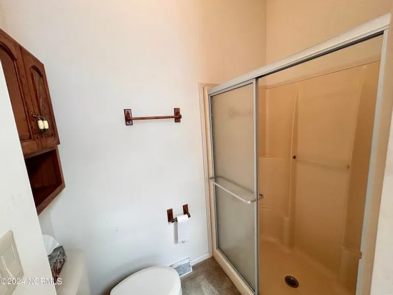 1075 Captains Ct — Photo 11