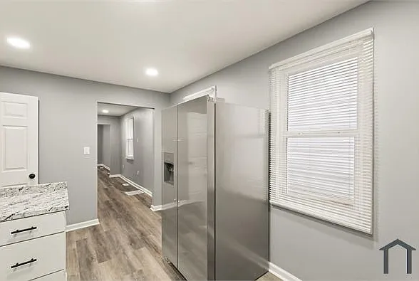 2222 Duncan St — Photo 13