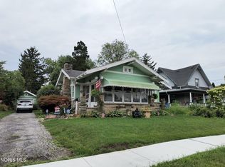 23811 W River Rd, Grand Rapids, OH 43522