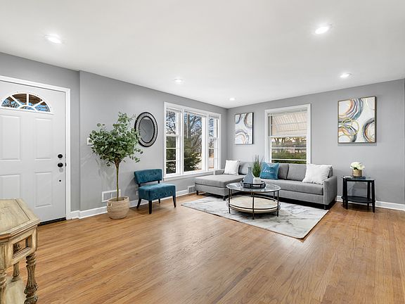 3rd image of 70 N Laverne Ave