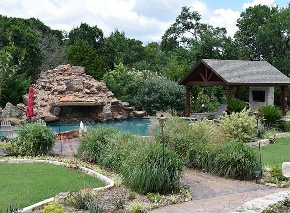 5th image of 1570 Silver Creek Cir