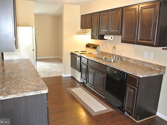 2nd image of 109 Spanish Moss Dr