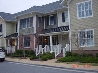 9305 Creeks Crossing Blvd, Richmond, VA 23235