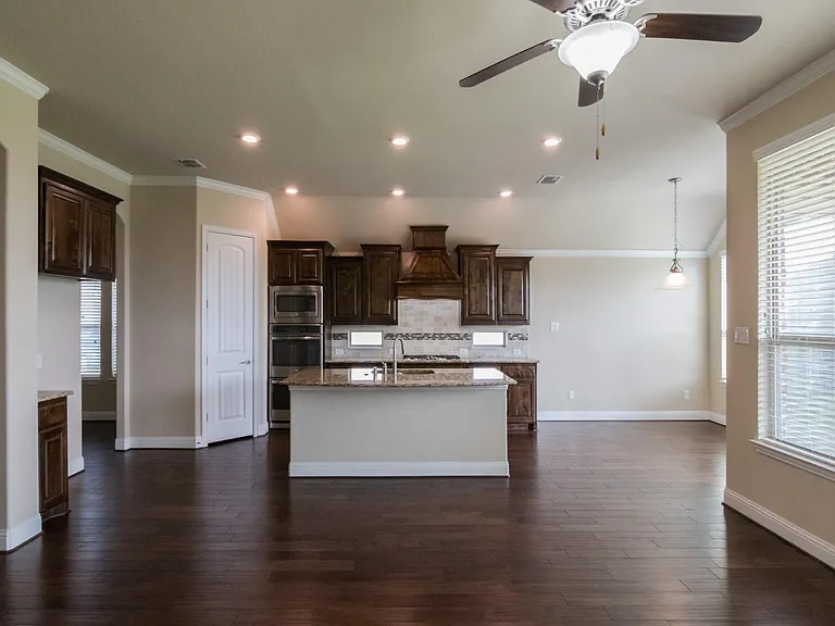 313 Wyndale Ct — Photo 10