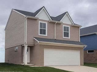 2089 Elmhurst St, Canton, MI 48187