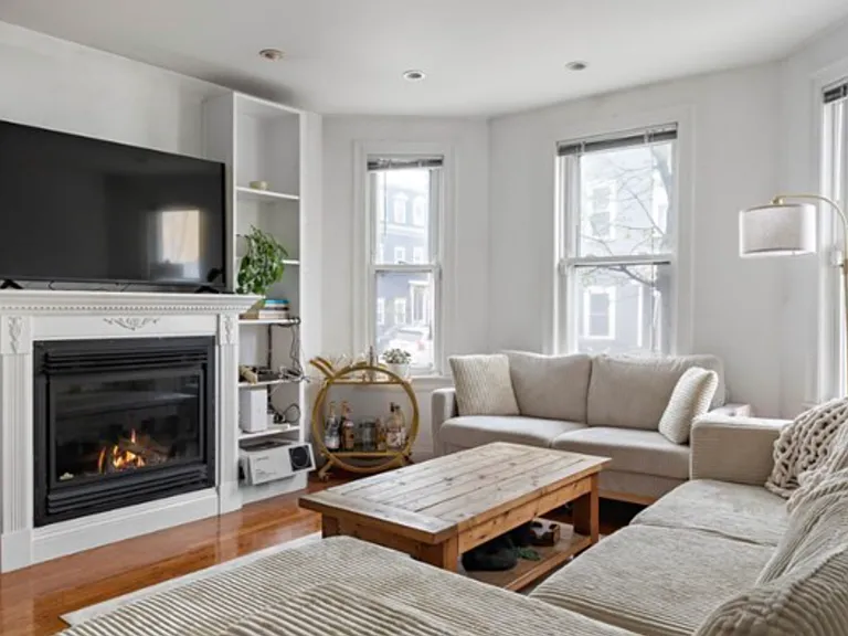 257 E St #1 — Photo 7