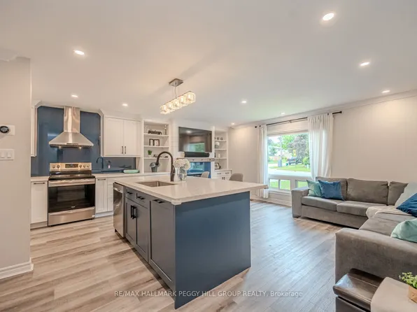 29 Shelley Ln, Barrie, ON L4N 4W4