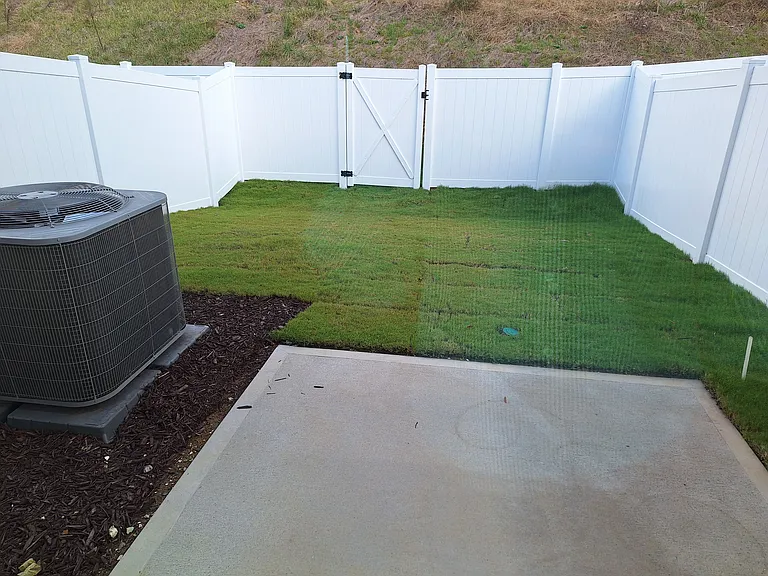 675 Rolling Fields Dr — Photo 15