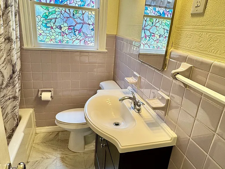 3102 College St — Photo 25