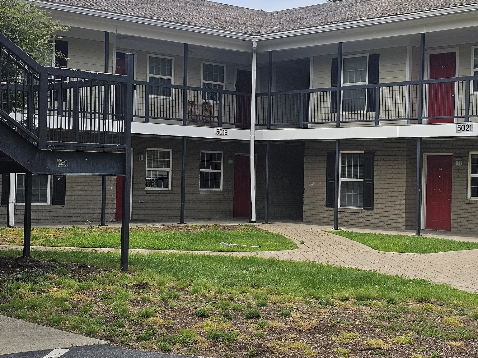 5001 Shady Villa Ct — Photo 3