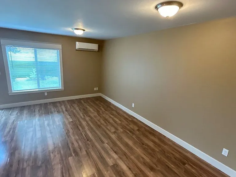 2843 Raleigh Ct SE — Photo 6