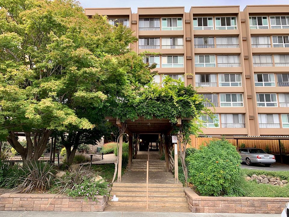 1st image of 1700 Civic Center Dr APT 514