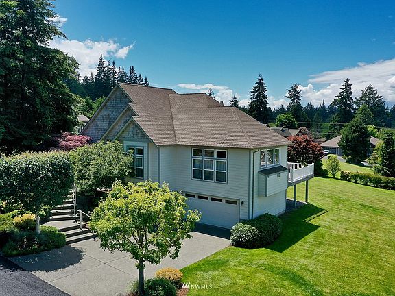 2nd image of 5646 Carie Ln