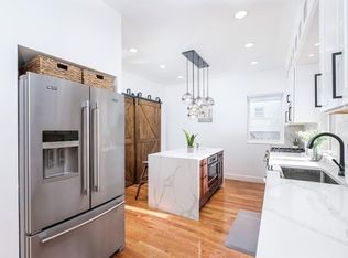 11 Robinson St #2, Somerville, MA 02145