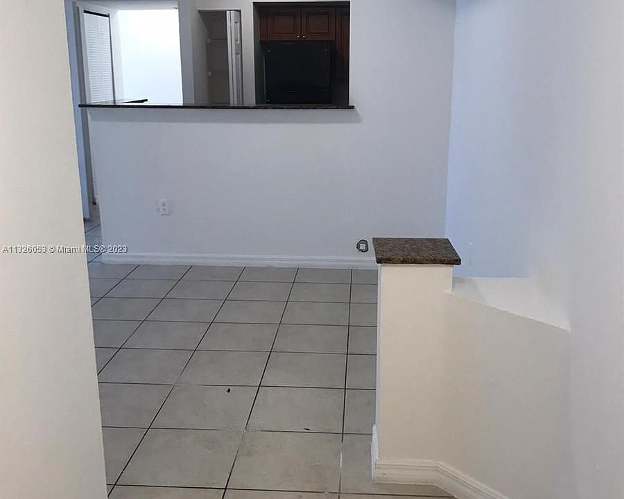 1st image of 13770 NE 3rd Ct APT 306