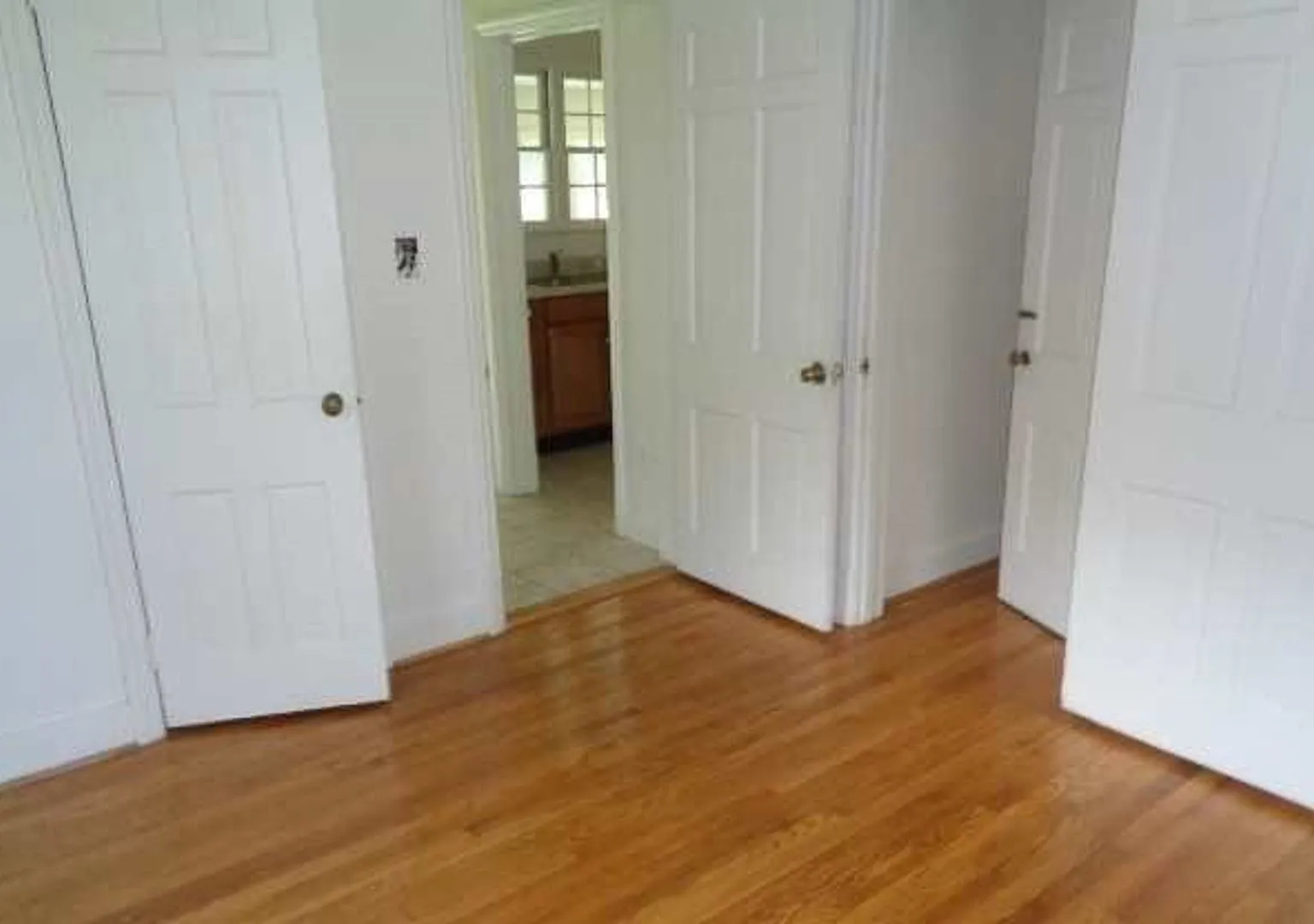 3 Bedroom 2 Bath Duplex — Photo 2