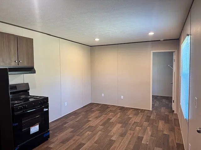 48 Youngblood Way - 1 — Photo 3