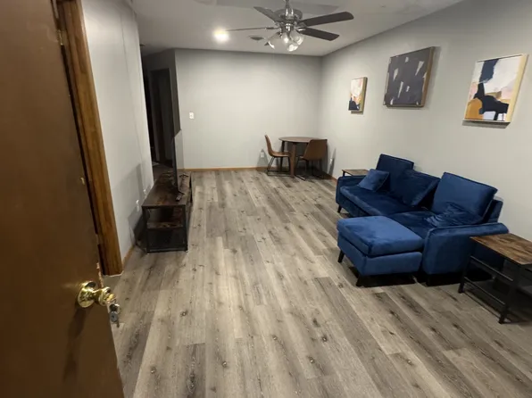 1104 East Ave #4, Holdrege, NE 68949