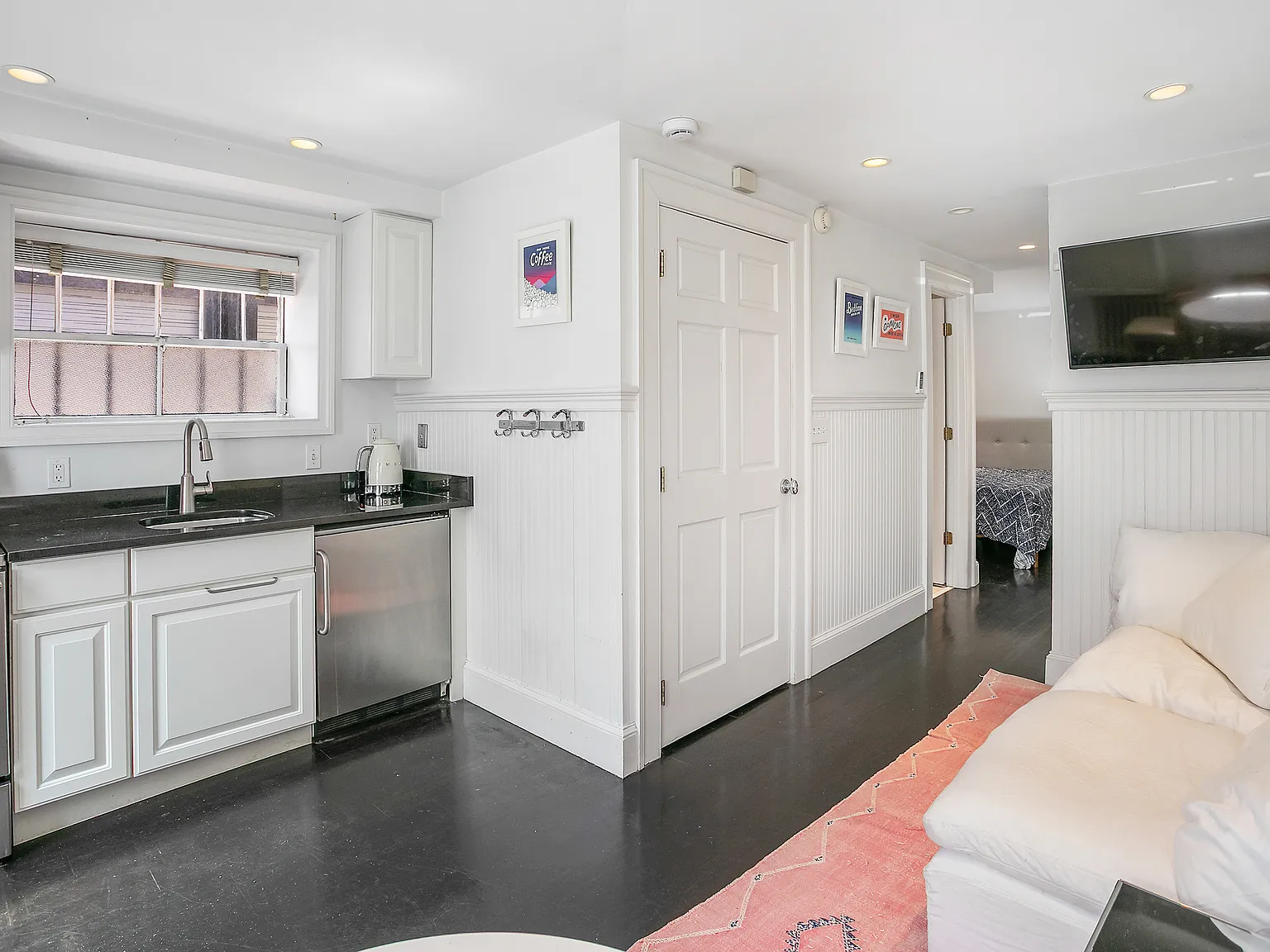 1 bed, 500 sqft, $2,100 — Photo 1