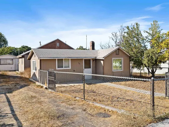 929 Sprague Ave, Buhl, ID 83316