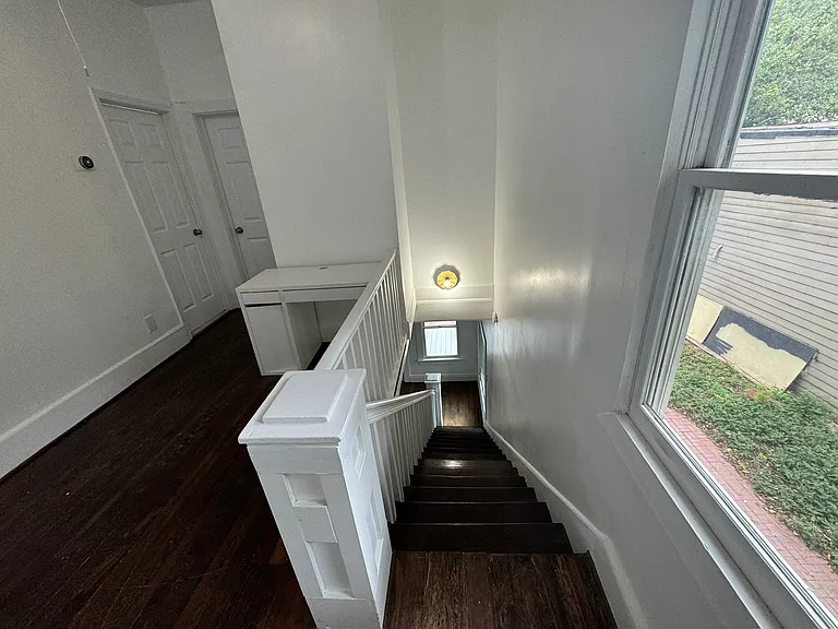 99 Ormond St SE — Photo 18
