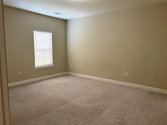 144 Nickel Loop — Photo 17