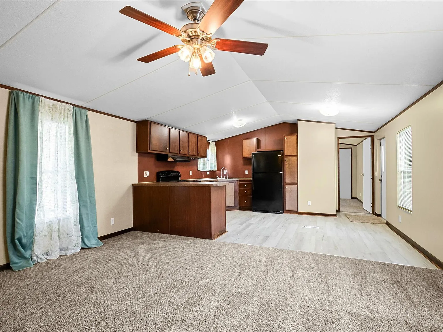 2 bed, 2.0 bath, 960 sqft, $1,400 — Photo 4