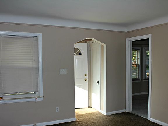 5th image of 980 Lincoln Ave