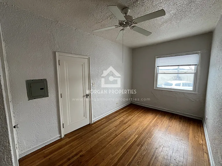 1231 W Walnut St — Photo 20