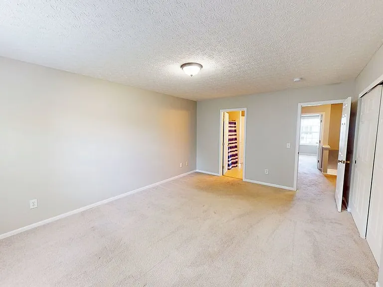 6752 Lagrange Dr — Photo 11