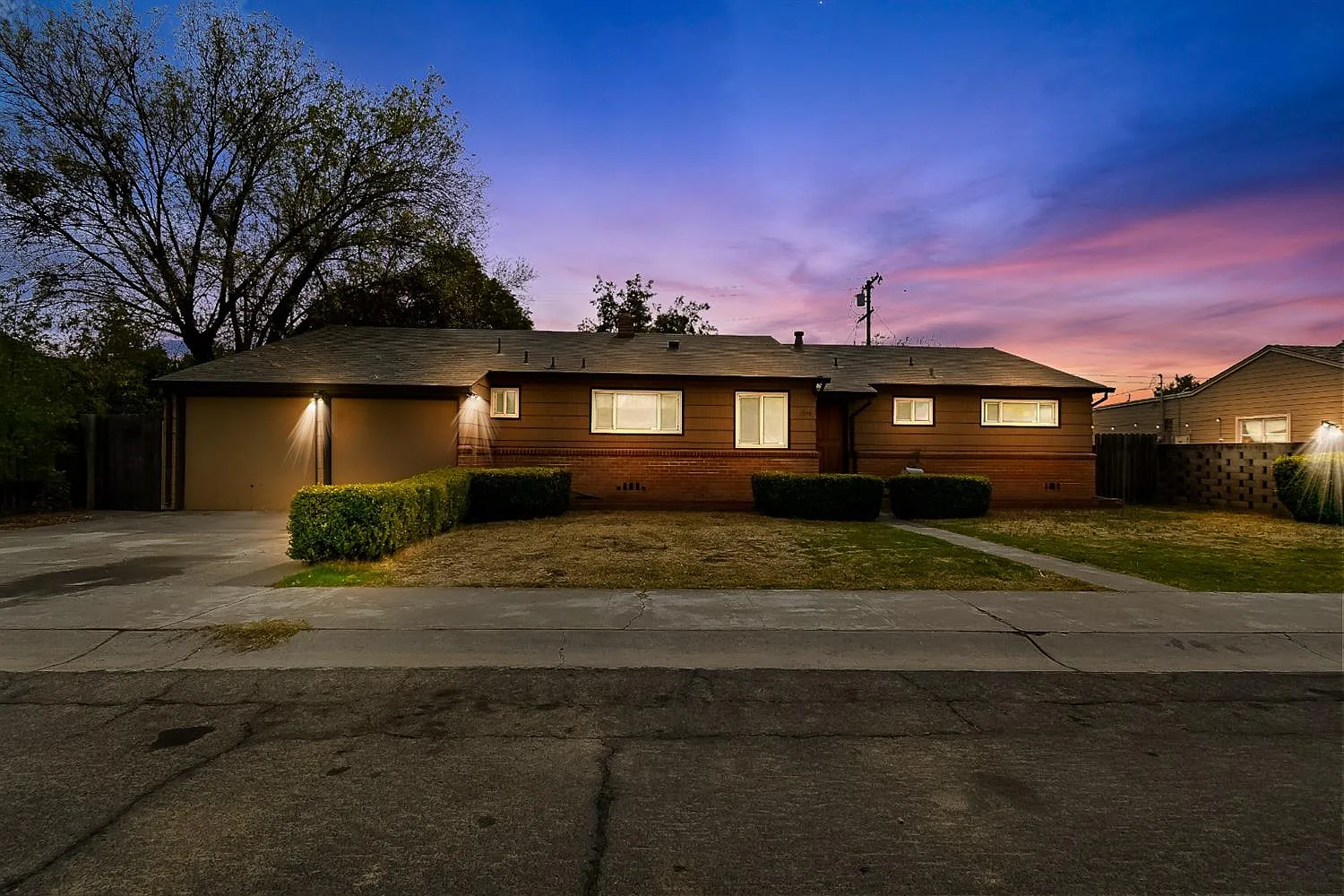 1046 Marilyn Ave photo 1
