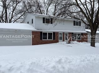 341 Manchester Dr, Green Bay, WI 54303