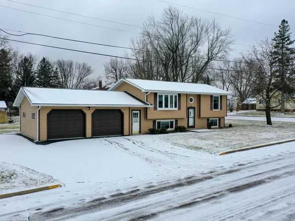 203 East BLACKHAWK AVENUE, Stetsonville, WI 54480