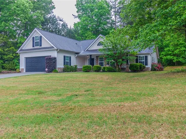 2604 Aaron Ct, Loganville, GA 30052