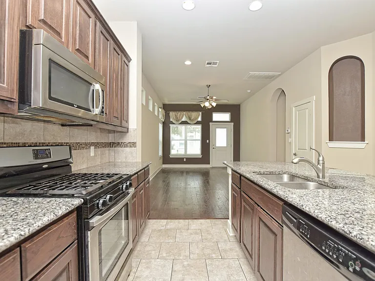 12204 Barras Branch Dr — Photo 5