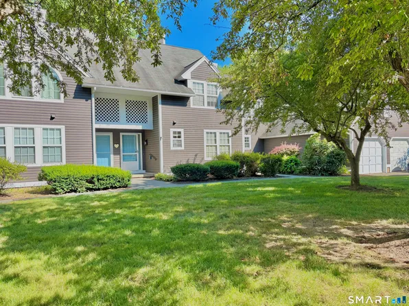 23 Chatsworth Road #23, Granby, CT 06035