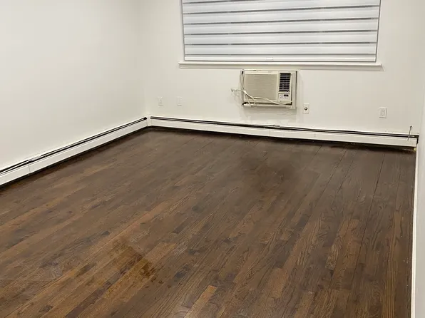 2445 East 14th Street image 1 of 7