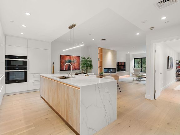 5th image of 303 Columbus Ave #306