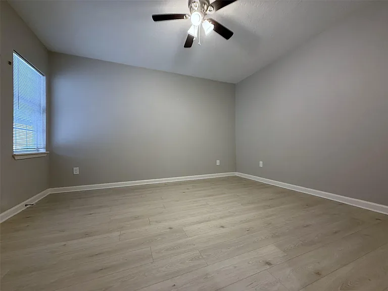 1702 Studewood St — Photo 11