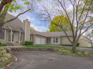 12306 W 107th Ter, Overland Park, KS 66210